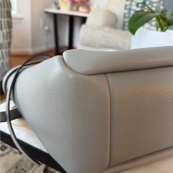 Authentic TORY BURCH Small Romy Tote Handbag Crossbody, Light Granite - Picture 6 of 15